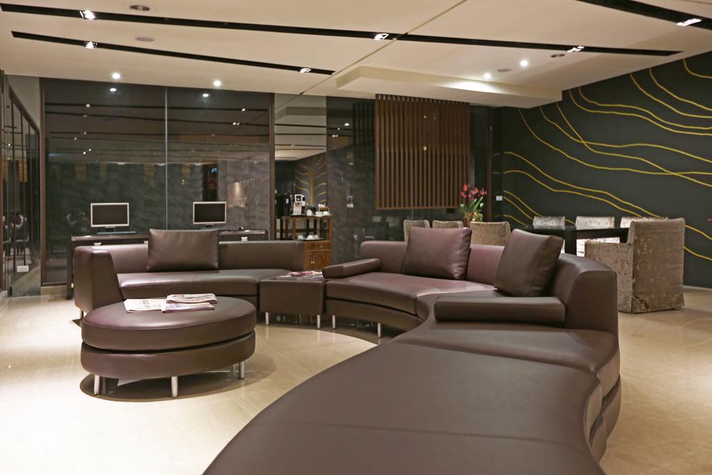 Kun Hotel Taichung Eksteriør billede