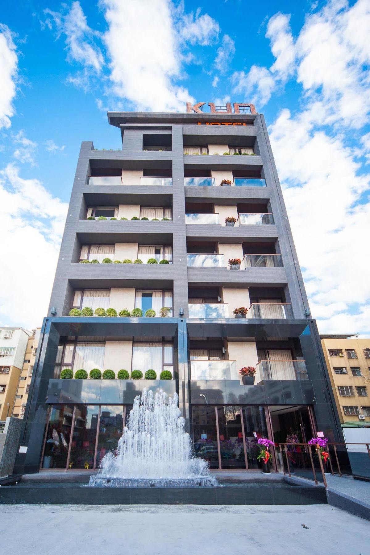 Kun Hotel Taichung Eksteriør billede