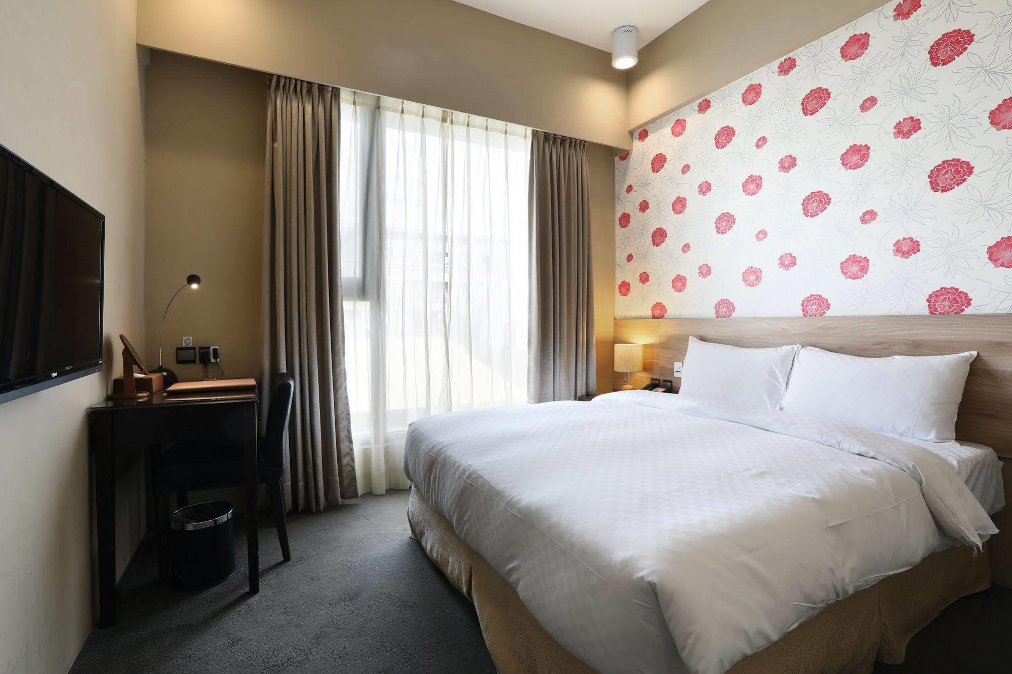 Kun Hotel Taichung Eksteriør billede
